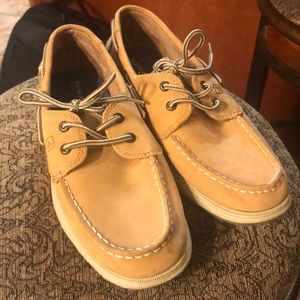 Boys Sperry loafers